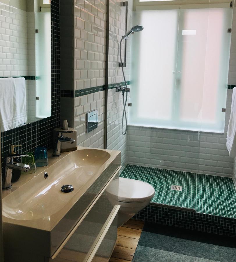 Blue Alice Brussels Aparthotel Luaran gambar